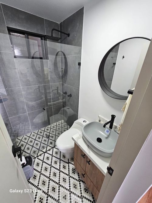 Casa de 5 alcobas en venta en El Porvenir, Rionegro, 310 m² · foto 19 de 24