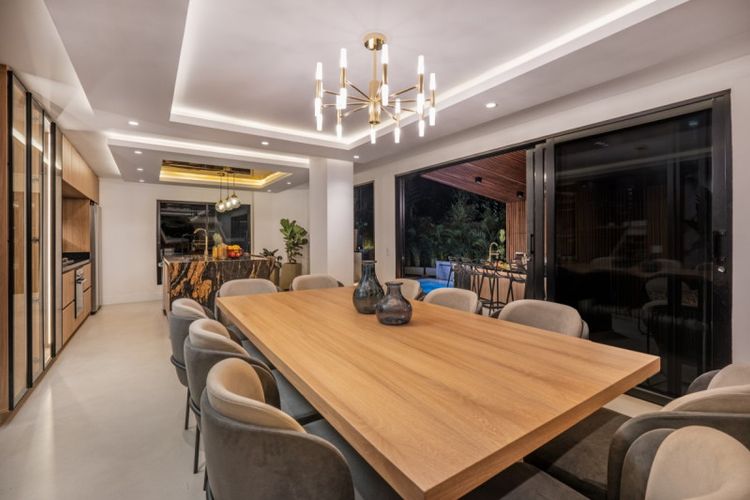 Casa de 8 alcobas en venta en El Poblado, Medellín, 380 m² · foto 4 de 24