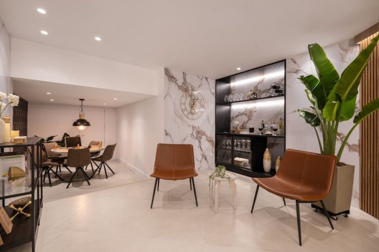 Casa de 8 alcobas en venta en El Poblado, Medellín, 380 m² · foto 10 de 24