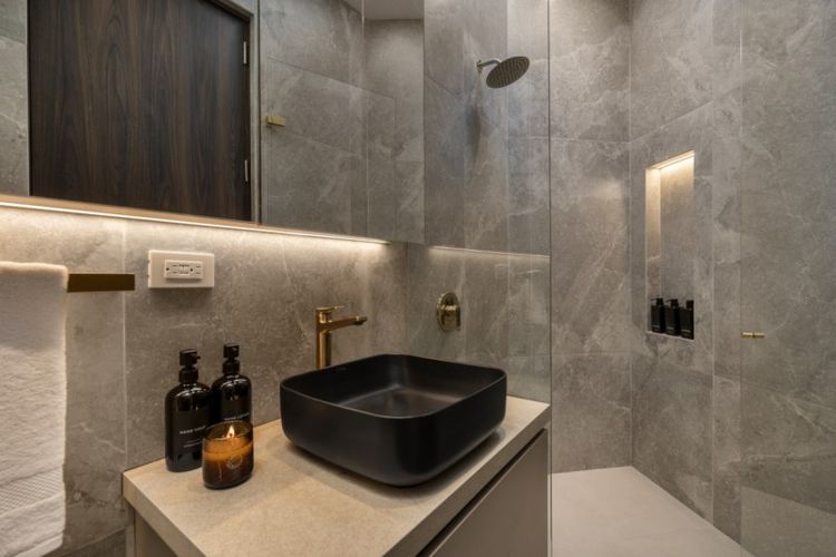 Casa de 8 alcobas en venta en El Poblado, Medellín, 380 m² · foto 18 de 24