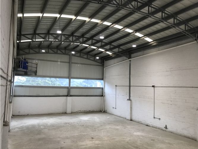 Bodega en arriendo en La Tablaza, La Estrella, 350 m² · foto 5 de 8