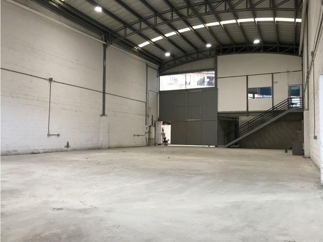 Bodega en arriendo en La Tablaza, La Estrella, 350 m² · foto 8 de 8