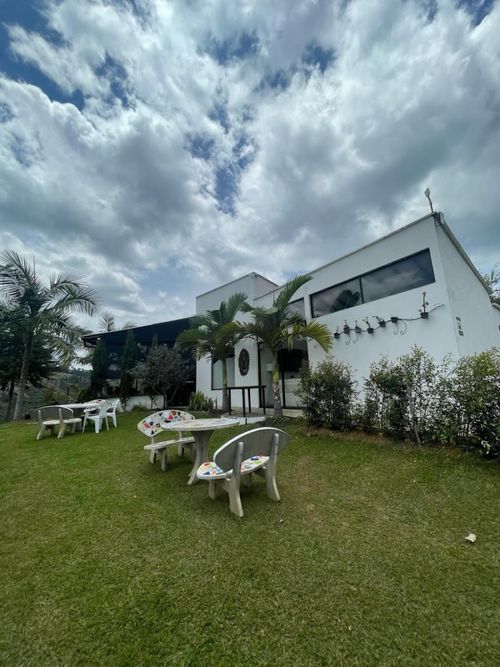 Finca en venta en Nazareth, El Retiro, 215 m² · foto 2 de 13