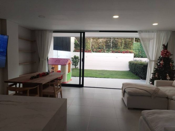 Casa de 3 alcobas en venta en Zuñiga, Envigado, 180 m² · foto 3 de 19