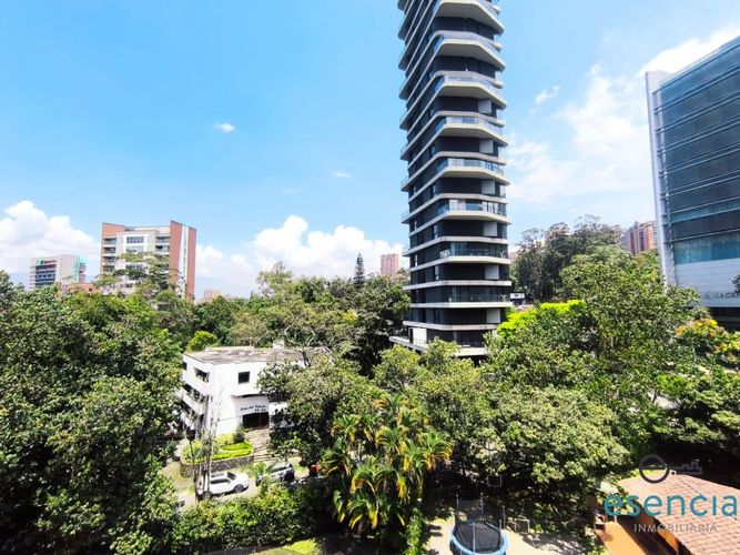 Apartamento de 3 alcobas en arriendo en El Poblado, Medellín, 186 m² · foto 8 de 20