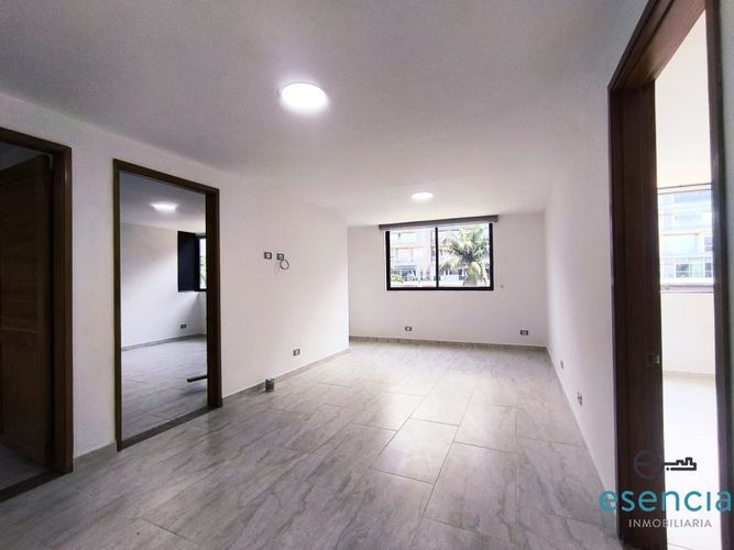 Apartamento de 3 alcobas en arriendo en El Poblado, Medellín, 186 m² · foto 10 de 20