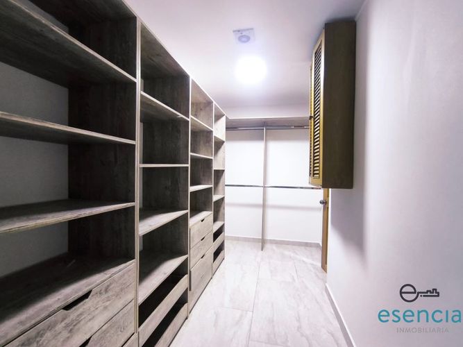 Apartamento de 3 alcobas en arriendo en El Poblado, Medellín, 186 m² · foto 14 de 20