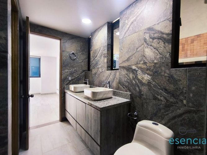 Apartamento de 3 alcobas en arriendo en El Poblado, Medellín, 186 m² · foto 15 de 20