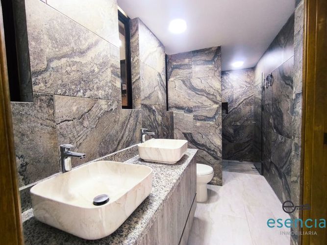 Apartamento de 3 alcobas en arriendo en El Poblado, Medellín, 186 m² · foto 16 de 20