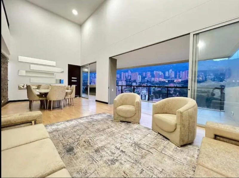 Apartamento en venta en El Poblado, Medellín 4