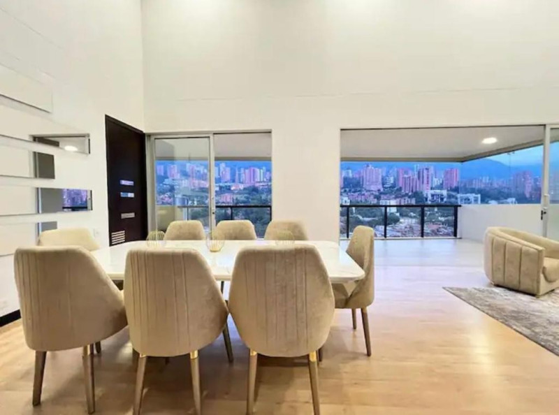 Apartamento en venta en El Poblado, Medellín 5
