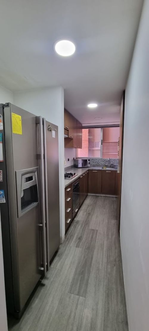 Apartamento de 3 alcobas en arriendo en Los Naranjos, Medellín, 130 m² · foto 6 de 16