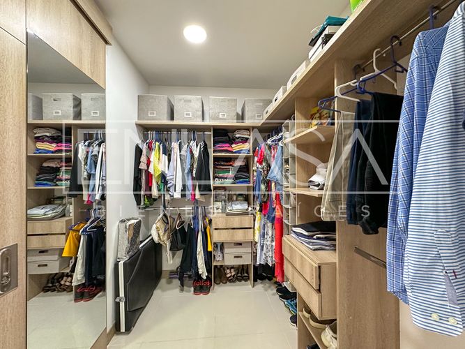 Apartamento de 3 alcobas en venta en Santa Teresita, Cali, 121 m² · foto 16 de 22