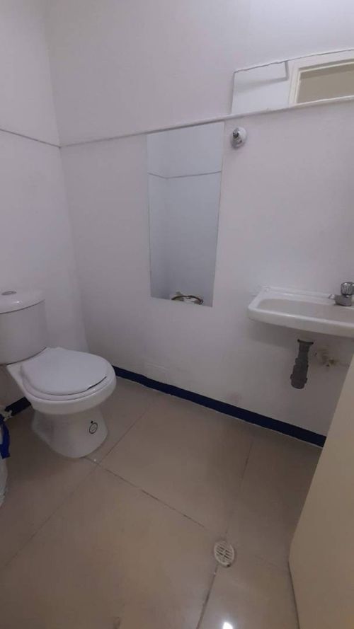 Local en arriendo en La Candelaria, Medellín, 43 m² · foto 6 de 12