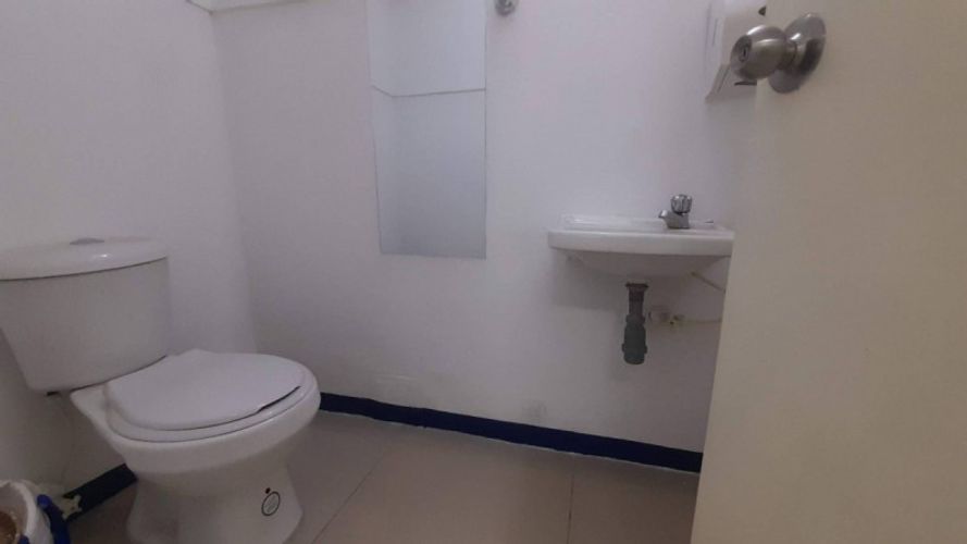 Local en arriendo en La Candelaria, Medellín, 43 m² · foto 7 de 12