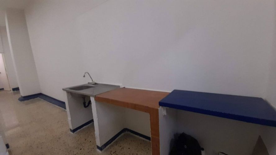 Local en arriendo en La Candelaria, Medellín, 43 m² · foto 12 de 12