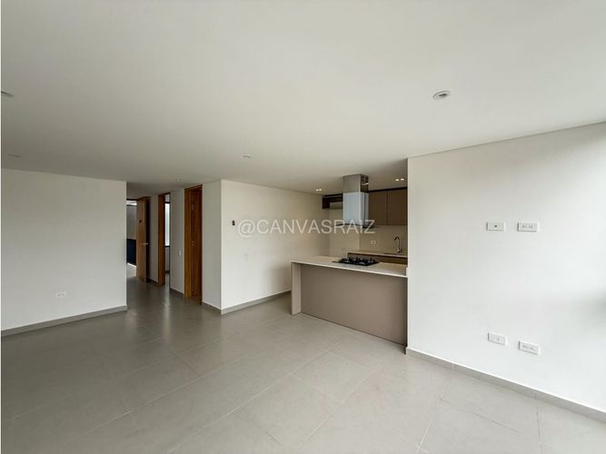 Apartaestudio en venta en La Ceja, 49 m² · foto 2 de 10