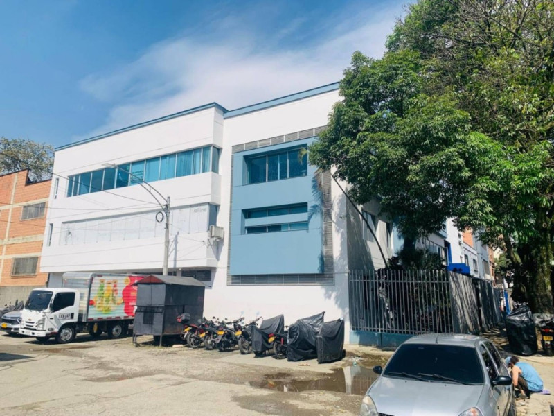 Building in Laureles (500 m²) for Sale