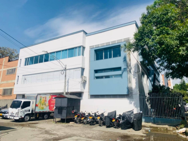 Building in Laureles (500 m²) for Sale - 3