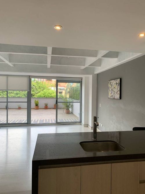 Apartaestudio en venta en Loma De Los Bernal, Medellín, 52 m² · foto 10 de 11