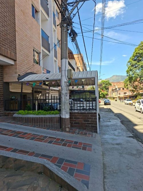 Apartamento de 3 alcobas en venta en Bellavista, Bello, 79 m² · foto 9 de 10