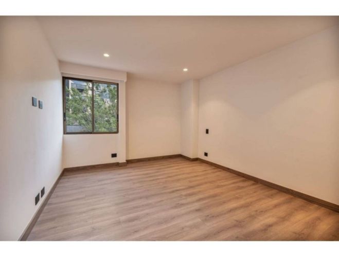 Apartamento de 3 alcobas en venta en Lalinde, Medellín, 190 m² · foto 7 de 24