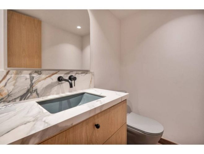 Apartamento de 3 alcobas en venta en Lalinde, Medellín, 190 m² · foto 9 de 24