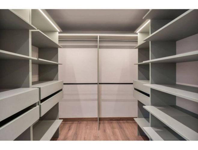 Apartamento de 3 alcobas en venta en Lalinde, Medellín, 190 m² · foto 10 de 24
