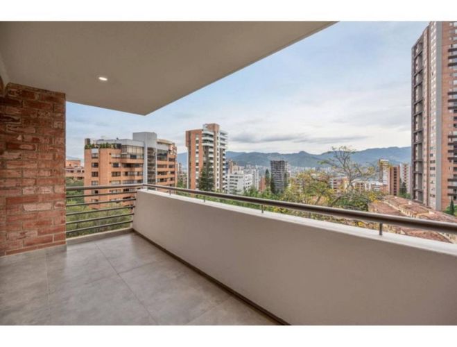 Apartamento de 3 alcobas en venta en Lalinde, Medellín, 190 m² · foto 12 de 24
