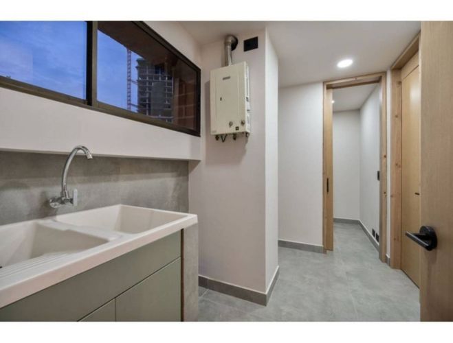 Apartamento de 3 alcobas en venta en Lalinde, Medellín, 190 m² · foto 16 de 24