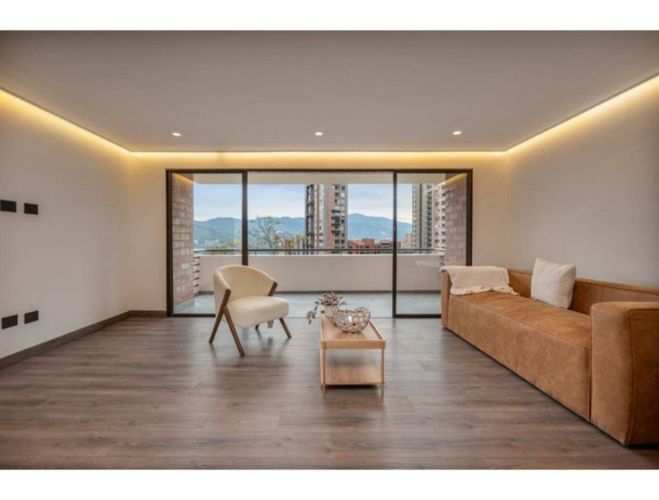 Apartamento de 3 alcobas en venta en Lalinde, Medellín, 190 m² · foto 23 de 24