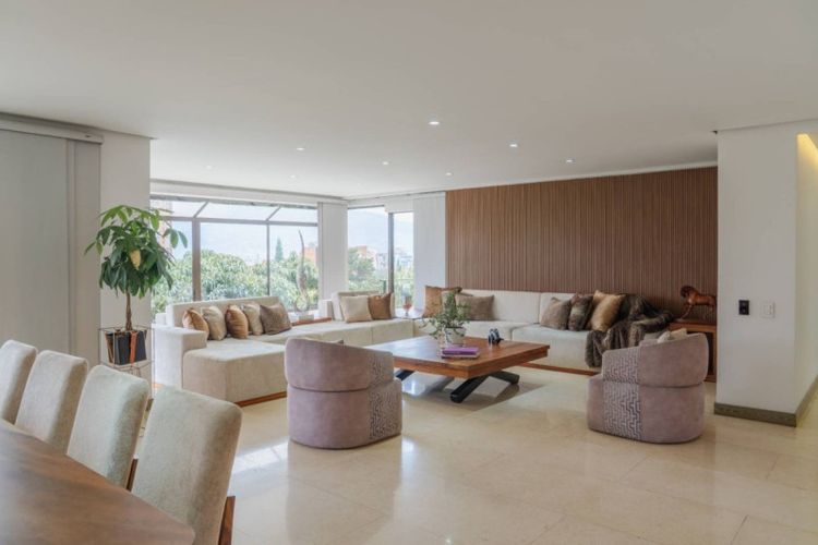 Apartamento de 4 alcobas en venta en La Florida, Medellín, 360 m² · foto 2 de 24