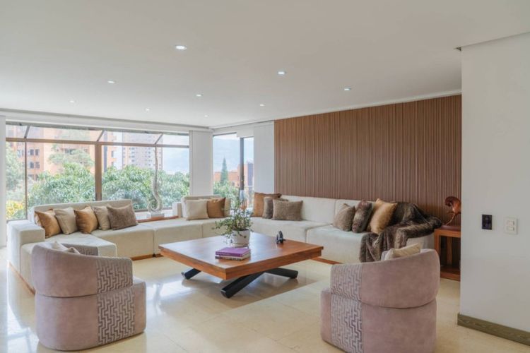 Apartamento de 4 alcobas en venta en La Florida, Medellín, 360 m² · foto 5 de 24