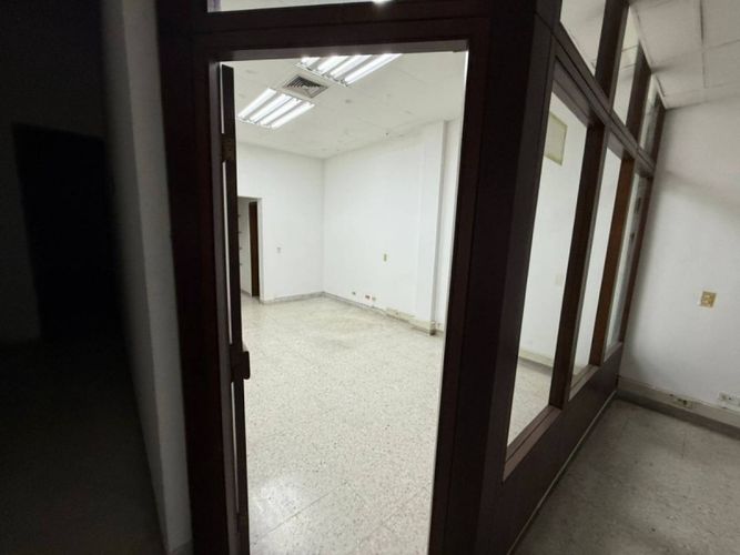 Local en arriendo en La Candelaria, Medellín, 310 m² · foto 6 de 23