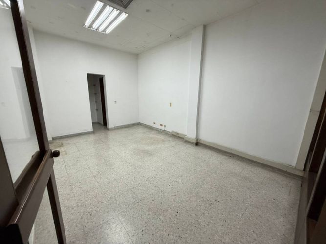 Local en arriendo en La Candelaria, Medellín, 310 m² · foto 7 de 23