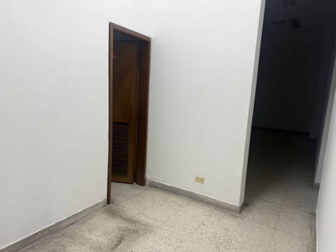 Local en arriendo en La Candelaria, Medellín, 310 m² · foto 14 de 23
