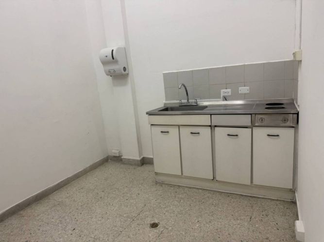 Local en arriendo en La Candelaria, Medellín, 310 m² · foto 18 de 23
