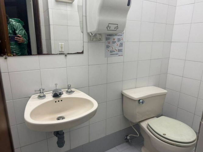 Local en arriendo en La Candelaria, Medellín, 310 m² · foto 21 de 23