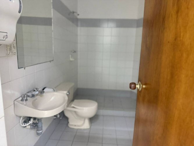 Local en arriendo en La Candelaria, Medellín, 310 m² · foto 22 de 23