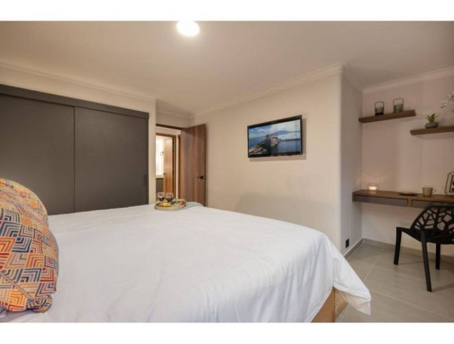 Apartamento de 3 alcobas en venta en La Florida, Medellín, 197 m² · foto 16 de 24