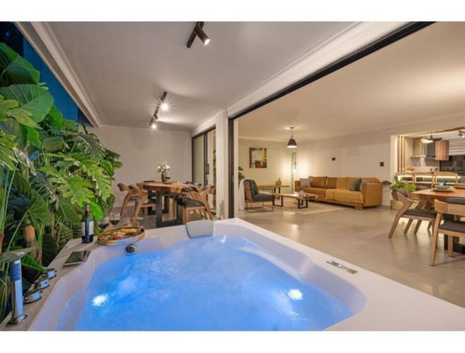 Apartamento de 3 alcobas en venta en La Florida, Medellín, 197 m² · foto 23 de 24