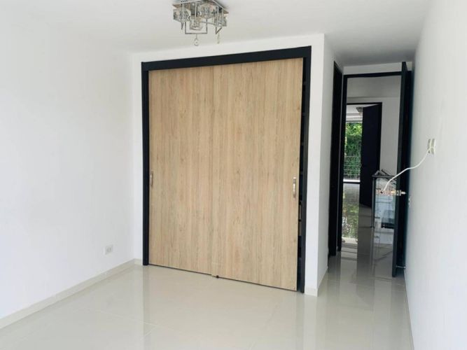 Casa de 3 alcobas en venta en San Lucas, Envigado, 168 m² · foto 6 de 23