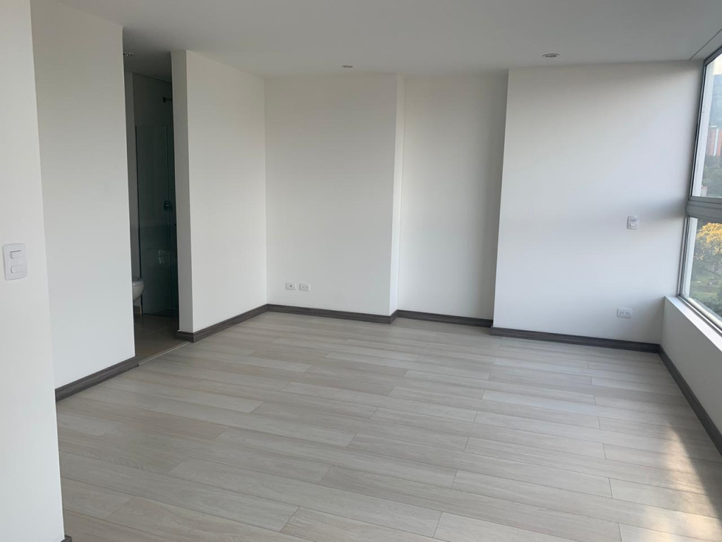 Apartamento en venta en Suramérica, La Estrella · foto 4 de 4