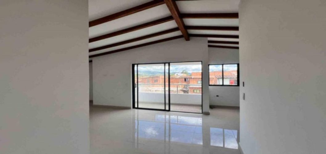 Apartamento de 3 alcobas en venta en La Ceja, 68 m² · foto 2 de 9
