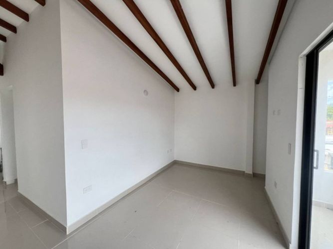 Apartamento de 3 alcobas en venta en La Ceja, 68 m² · foto 4 de 9