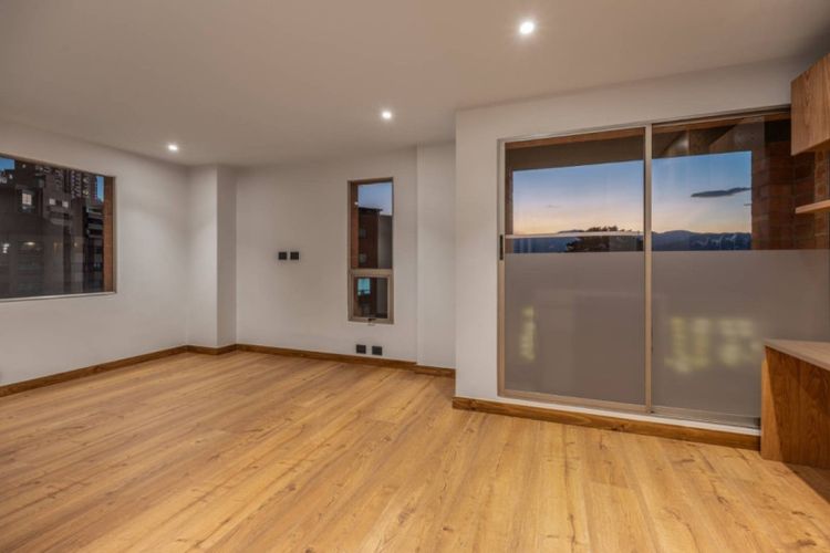 Apartamento de 3 alcobas en venta en El Tesoro, Medellín, 220 m² · foto 8 de 24
