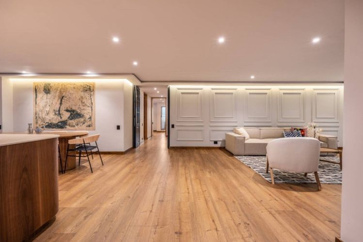 Apartamento de 3 alcobas en venta en El Tesoro, Medellín, 220 m² · foto 13 de 24