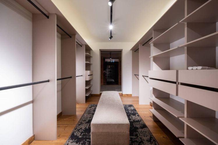 Apartamento de 3 alcobas en venta en El Tesoro, Medellín, 220 m² · foto 17 de 24