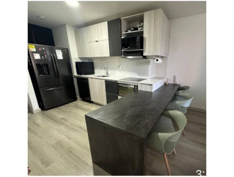 Apartaestudio en venta en Altos del poblado, Medellín 2