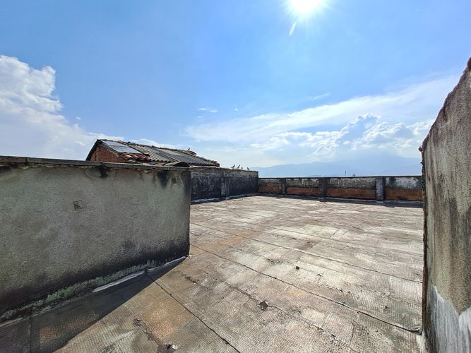 Edificio en venta en Manrique Central, Medellín, 382 m² · foto 6 de 14